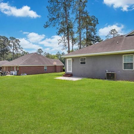 Charming Gray Home- 5 Mins From Gsu! 斯泰茨伯勒 外观 照片